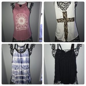 Bundle of 4 tank tops